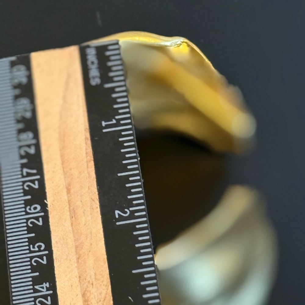 Karine Sultan Roman Column cuff bracelet - Picture 9 of 9